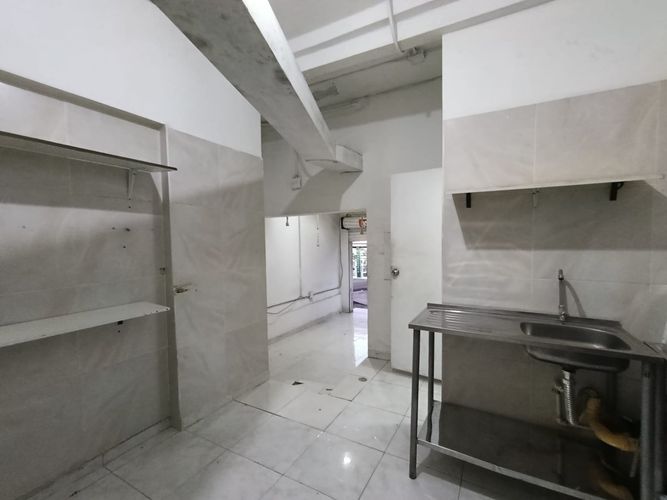 Local en arriendo en Buenos Aires, Medellín, 28 m² · foto 11 de 15