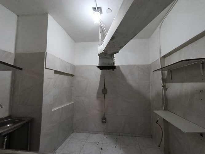 Local en arriendo en Buenos Aires, Medellín, 28 m² · foto 13 de 15
