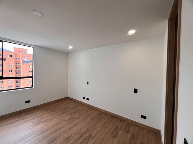 Apartamento de 3 alcobas en arriendo en La Castellana, Medellín, 107 m² · foto 3 de 20