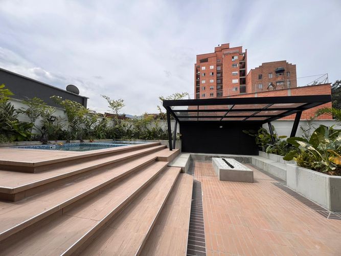 Apartamento de 3 alcobas en arriendo en La Castellana, Medellín, 107 m² · foto 8 de 20