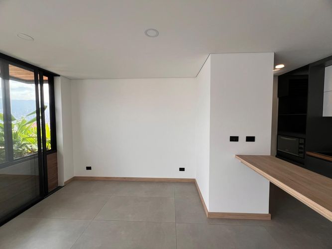 Apartamento de 3 alcobas en arriendo en La Castellana, Medellín, 107 m² · foto 10 de 20