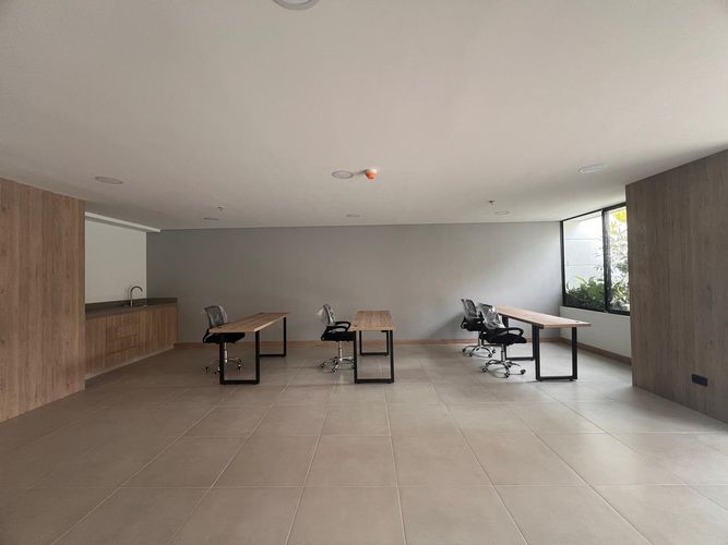 Apartamento de 3 alcobas en arriendo en La Castellana, Medellín, 107 m² · foto 13 de 20