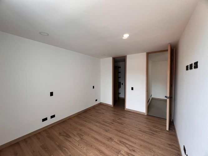 Apartamento de 3 alcobas en arriendo en La Castellana, Medellín, 107 m² · foto 19 de 20