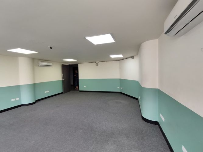 Local en arriendo en El Poblado, Medellín, 40 m² · foto 3 de 8