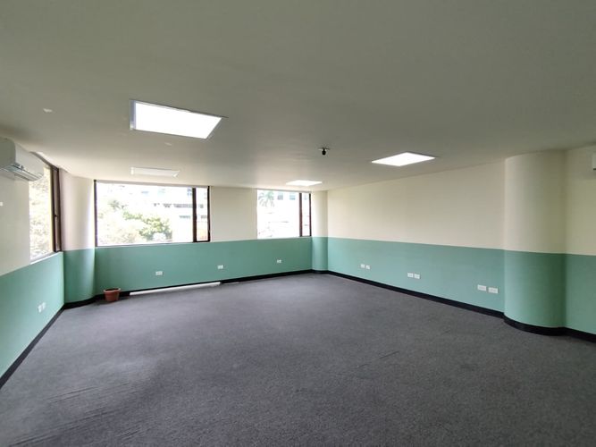Local en arriendo en El Poblado, Medellín, 40 m² · foto 5 de 8