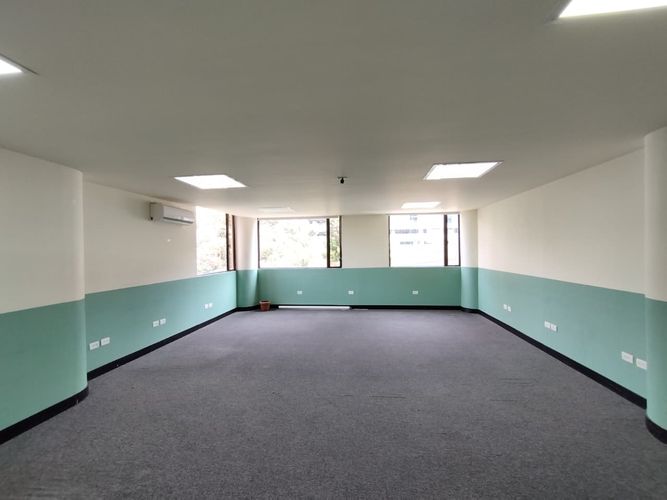 Local en arriendo en El Poblado, Medellín, 40 m² · foto 6 de 8