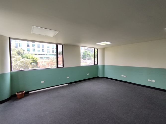 Local en arriendo en El Poblado, Medellín, 40 m² · foto 7 de 8