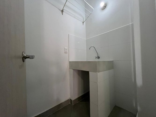 Local en arriendo en El Dorado, Envigado, 180 m² · foto 10 de 11