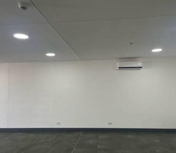 Oficina en arriendo en El Poblado, Medellín, 97 m² · foto 9 de 11
