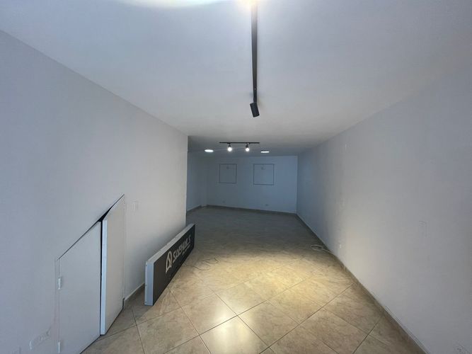 Local en arriendo en San Joaquín, Medellín, 85 m² · foto 2 de 10