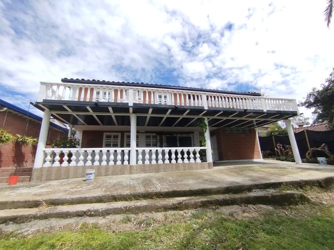 Finca en arriendo en El Porvenir, Rionegro, 200 m² · foto 2 de 20