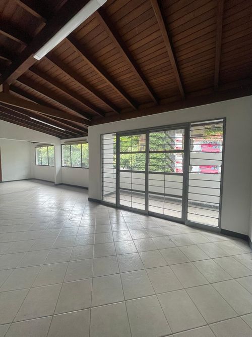 Local en arriendo en San Bernardo, Medellín, 124 m² · foto 7 de 13