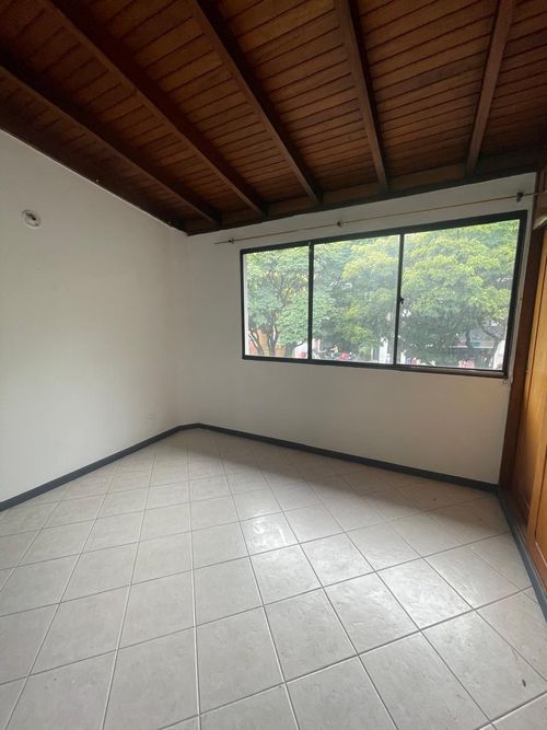 Local en arriendo en San Bernardo, Medellín, 124 m² · foto 11 de 13
