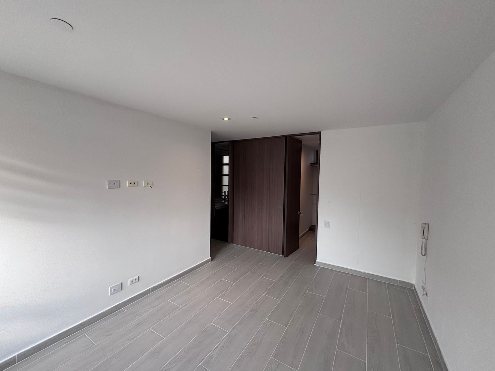 Apartamento en arriendo en El Poblado, Medellín · foto 7 de 15