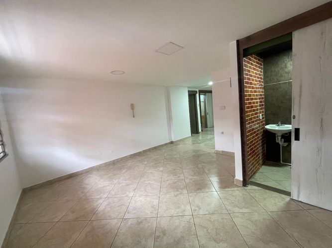 Oficina en arriendo en Laureles, Medellín, 75 m² · foto 7 de 13