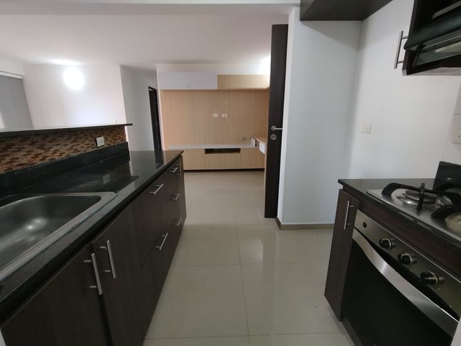 Apartamento de 2 alcobas en arriendo en Loma De La Doctora, Sabaneta, 76 m² · foto 4 de 16