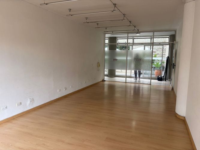Oficina en arriendo en Laureles, Medellín, 31 m² · foto 4 de 10