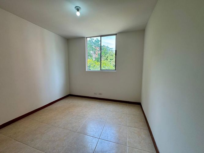 Apartamento de 3 alcobas en arriendo en El Poblado, Medellín, 117 m² · foto 6 de 16