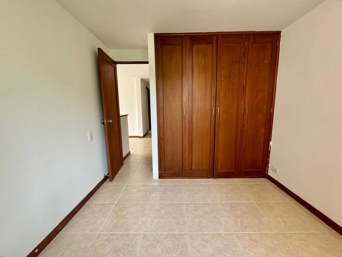 Apartamento de 3 alcobas en arriendo en El Poblado, Medellín, 117 m² · foto 7 de 16