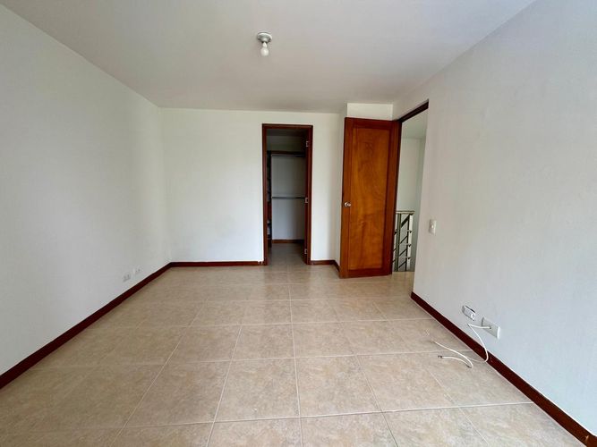Apartamento de 3 alcobas en arriendo en El Poblado, Medellín, 117 m² · foto 12 de 16
