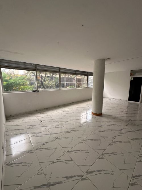 Oficina en arriendo en Laureles, Medellín, 90 m² · foto 2 de 10