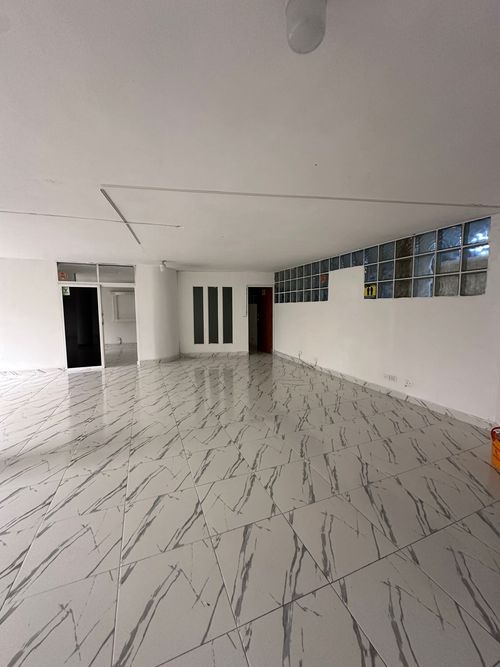 Oficina en arriendo en Laureles, Medellín, 90 m² · foto 3 de 10