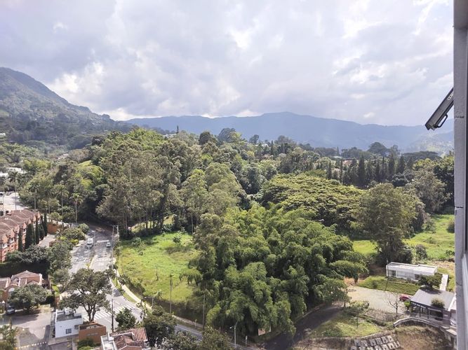 Apartamento de 3 alcobas en arriendo en Loma Del Escobero, Envigado, 90 m² · foto 5 de 18