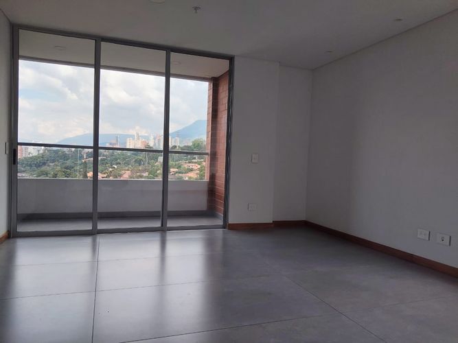Apartamento de 3 alcobas en arriendo en Loma Del Escobero, Envigado, 90 m² · foto 13 de 18
