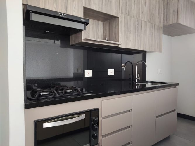 Apartamento de 3 alcobas en arriendo en Loma Del Escobero, Envigado, 90 m² · foto 18 de 18