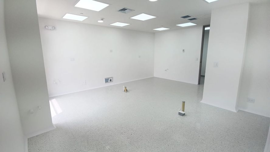 Local en arriendo en El Poblado, Medellín, 38 m² · foto 5 de 8