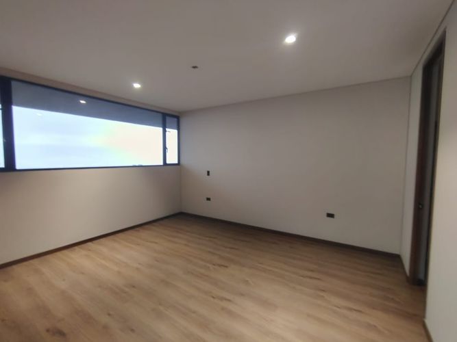 Apartamento de 2 alcobas en venta en El Poblado, Medellín, 97 m² · foto 11 de 18