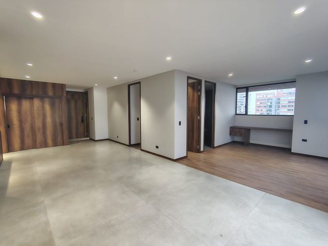 Apartamento de 2 alcobas en venta en El Poblado, Medellín, 97 m² · foto 8 de 18