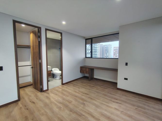 Apartamento de 2 alcobas en venta en El Poblado, Medellín, 97 m² · foto 15 de 18