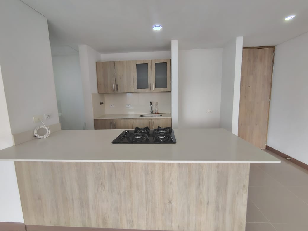 Apartamento en venta en Loma Del Chocho, Envigado · foto 10 de 18