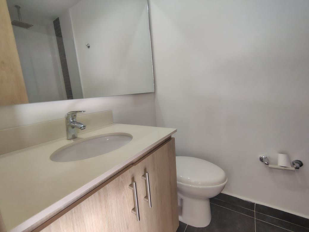 Apartamento en venta en Loma Del Chocho, Envigado · foto 16 de 18