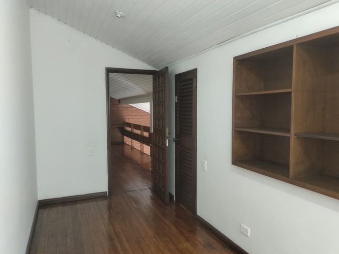 Apartamento de 2 alcobas en venta en El Poblado, Medellín, 80 m² · foto 10 de 16