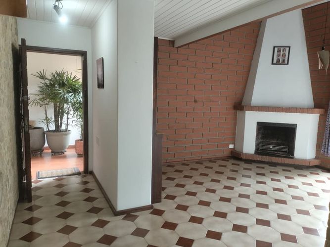 Apartamento de 2 alcobas en venta en El Poblado, Medellín, 80 m² · foto 2 de 16