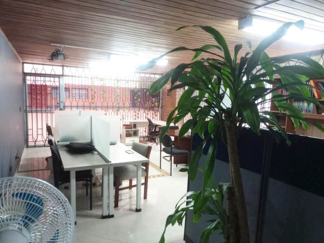 Oficina en arriendo en Conquistadores, Medellín, 25 m² · foto 6 de 11