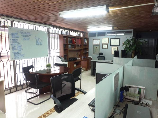 Oficina en arriendo en Conquistadores, Medellín, 25 m² · foto 9 de 11
