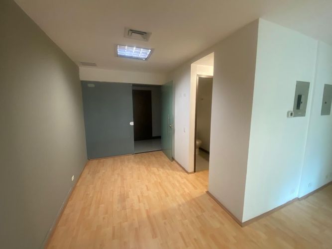 Oficina en arriendo en El Poblado, Medellín, 35 m² · foto 5 de 14