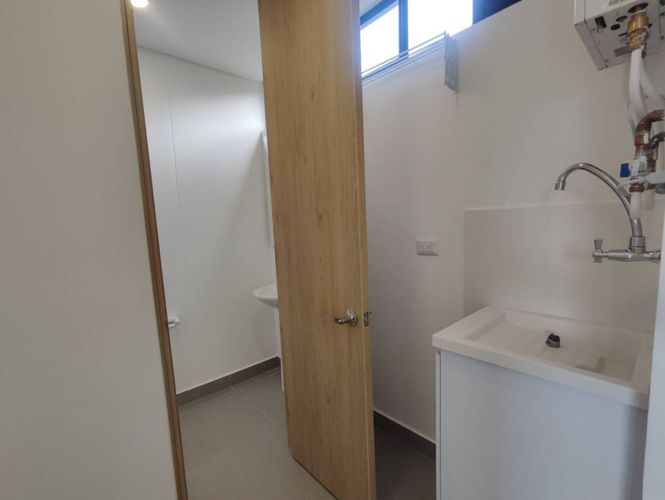 Apartamento de 3 alcobas en arriendo en El Tesoro, Medellín, 130 m² · foto 7 de 24