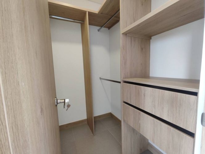 Apartamento de 3 alcobas en arriendo en El Tesoro, Medellín, 130 m² · foto 9 de 24