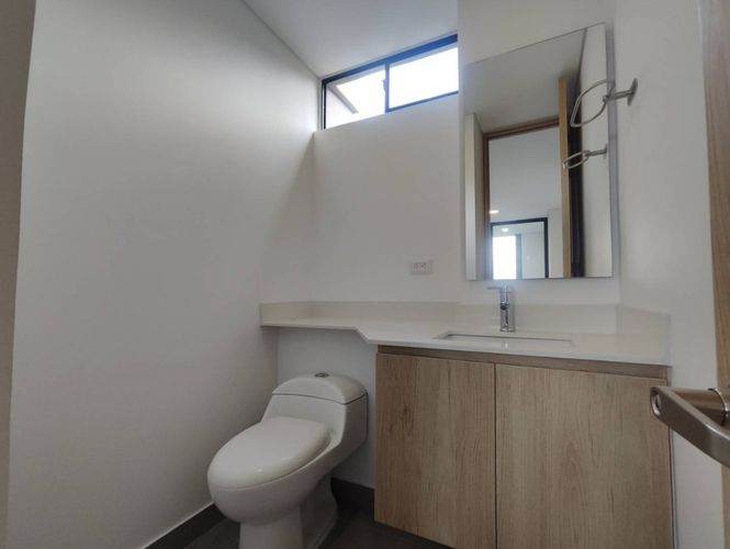Apartamento de 3 alcobas en arriendo en El Tesoro, Medellín, 130 m² · foto 14 de 24