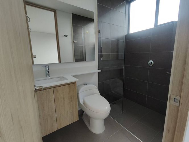 Apartamento de 3 alcobas en arriendo en El Tesoro, Medellín, 130 m² · foto 23 de 24