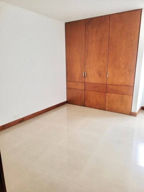 Apartamento en venta en Juanambu, Cali · foto 6 de 13