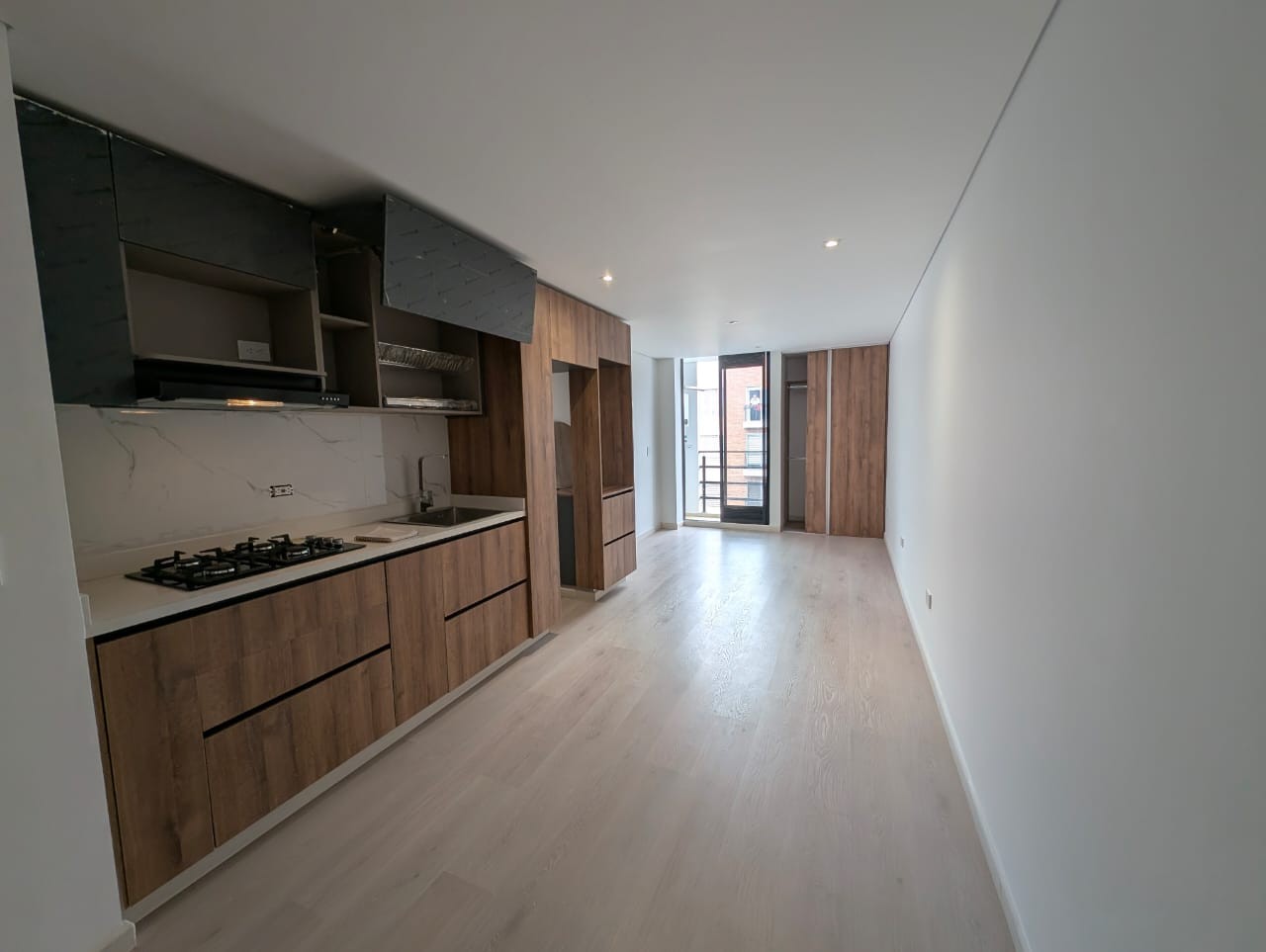 Apartamento de 1 habitación en venta en Cedritos, Bogotá — imagen 1 de 15