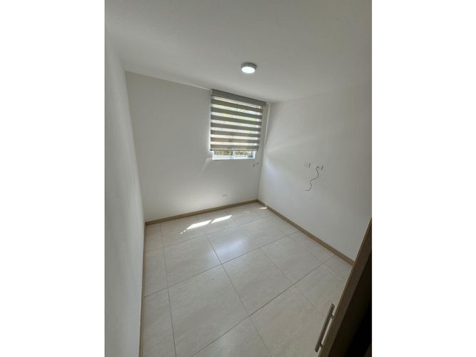 Apartamento de 3 alcobas en venta en Perez, Bello, 62 m² · foto 3 de 13