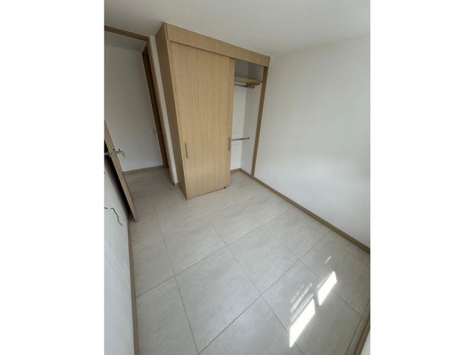 Apartamento de 3 alcobas en venta en Perez, Bello, 62 m² · foto 8 de 13