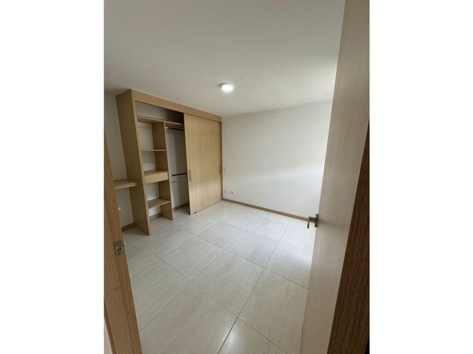 Apartamento de 3 alcobas en venta en Perez, Bello, 62 m² · foto 9 de 13