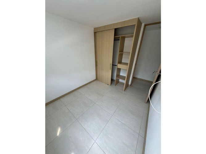 Apartamento de 3 alcobas en venta en Perez, Bello, 62 m² · foto 10 de 13